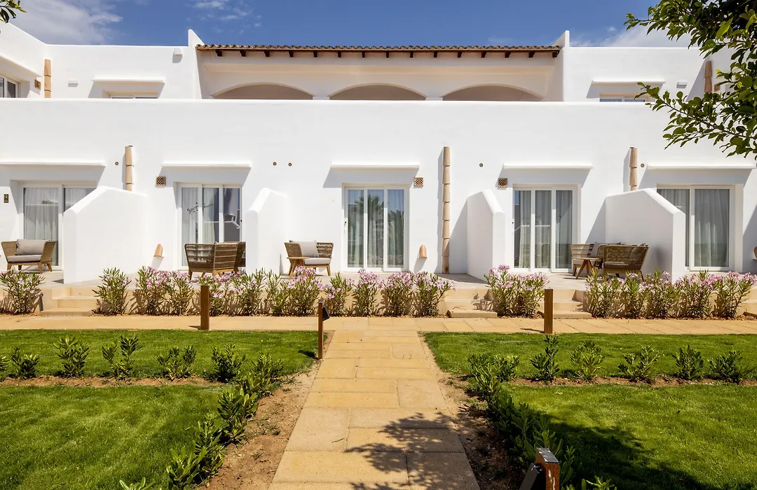 Eques Petit Resort-1